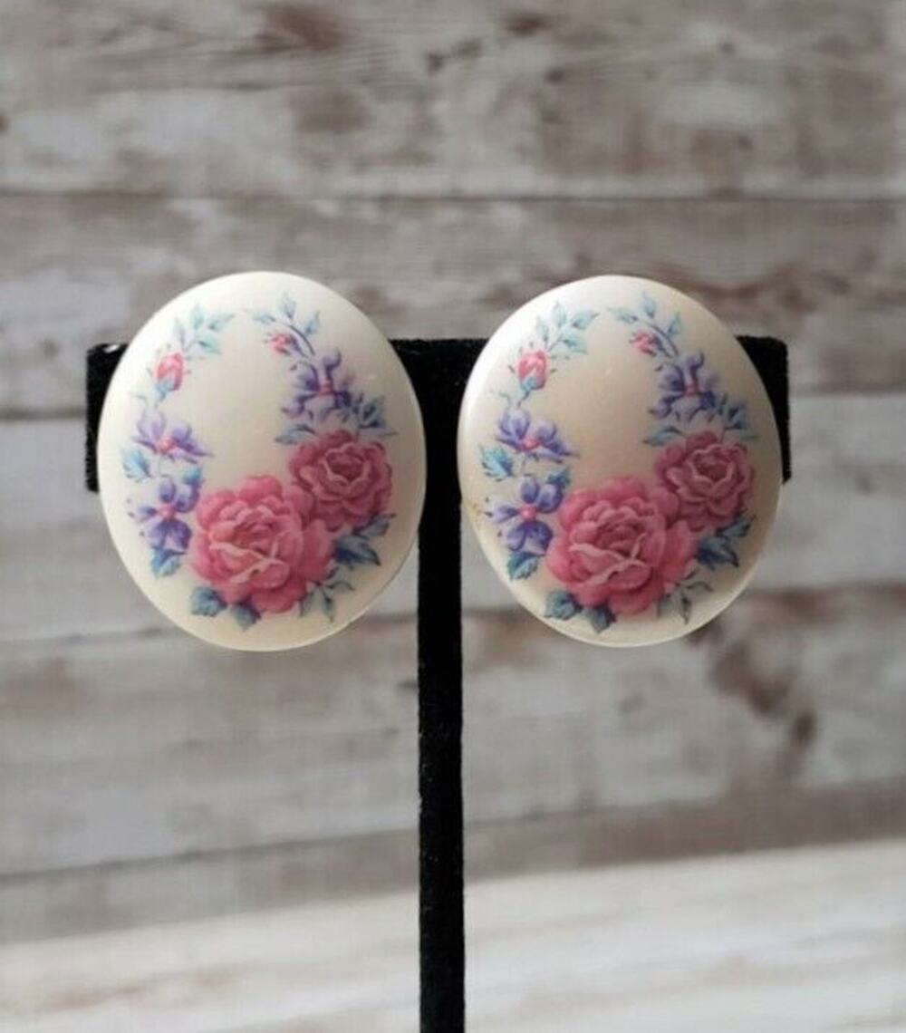 Vintage Clip On Earrings Cream with Floral Pattern Oval - 1 & 3/8"